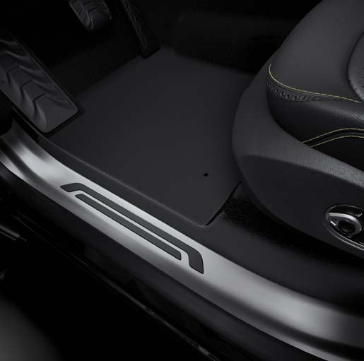 Aston Martin DBX HEAVY DUTY TREAD PLATES