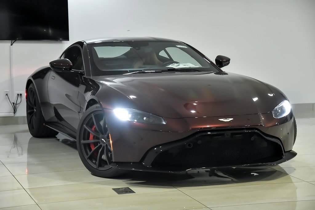 2023 Aston Martin Vantage Base