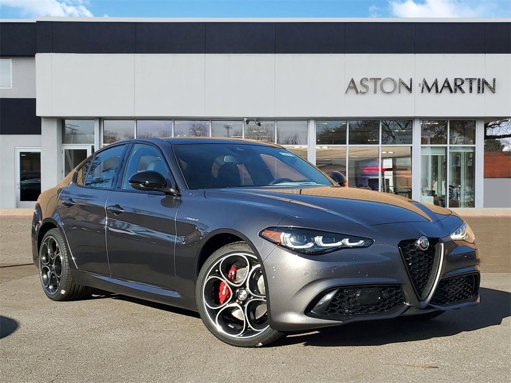 2024 Alfa Romeo Giulia Veloce Awd